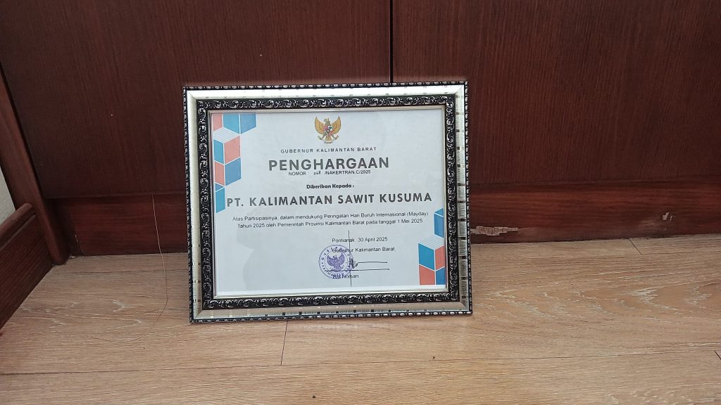 Piagam Penghargaan Untuk PT. KSK